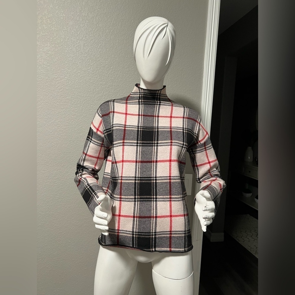 Tahari Mock Neck Plaid Sweater Size M